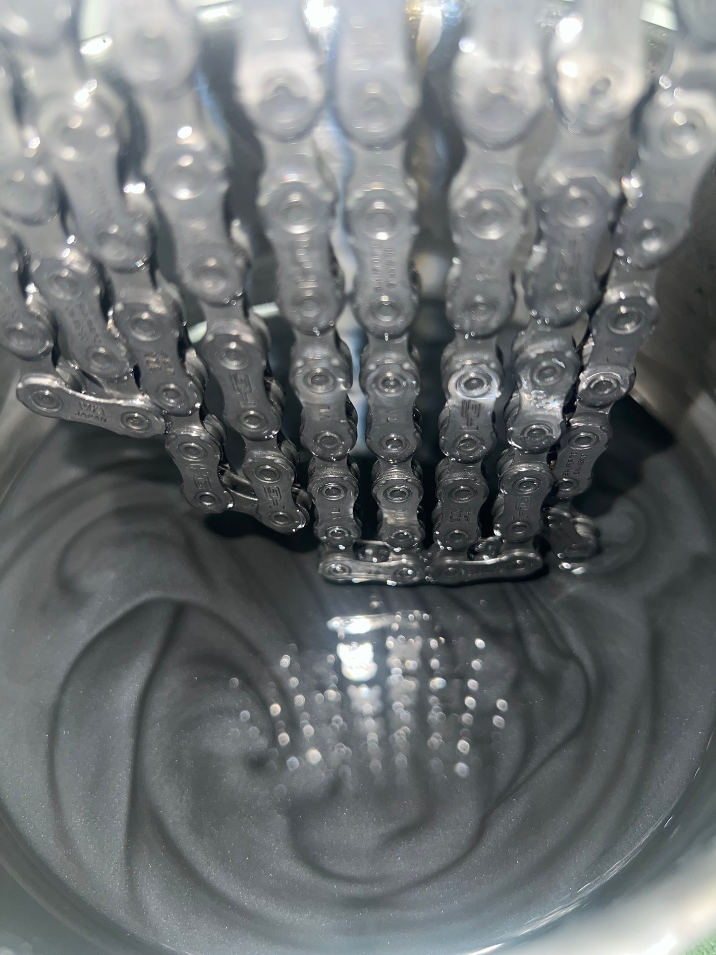 Neue gewachste Fahrradkette